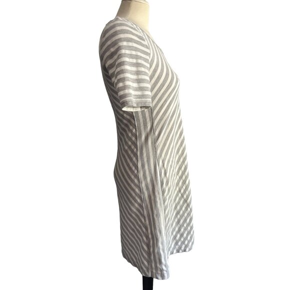 T by Talbots Striped A Line Dress Sz Small Petite Womens Short Sleeve Gray & Whi - Picture 6 of 16